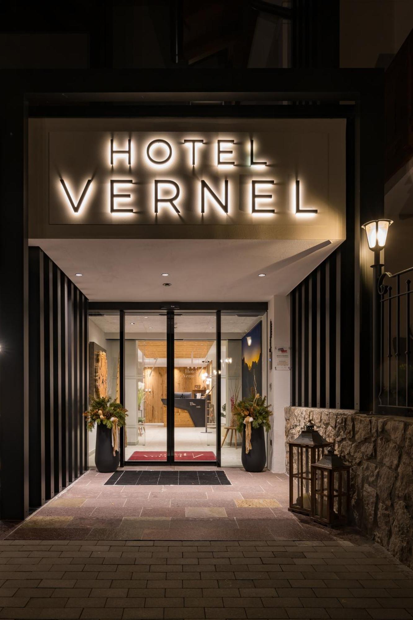 Hotel Vernel Santa Cristina Val Gardena Exterior foto